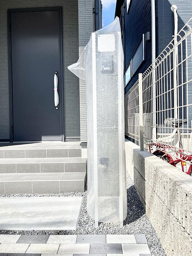 表札・インターホン・ポストをひとつに集約  