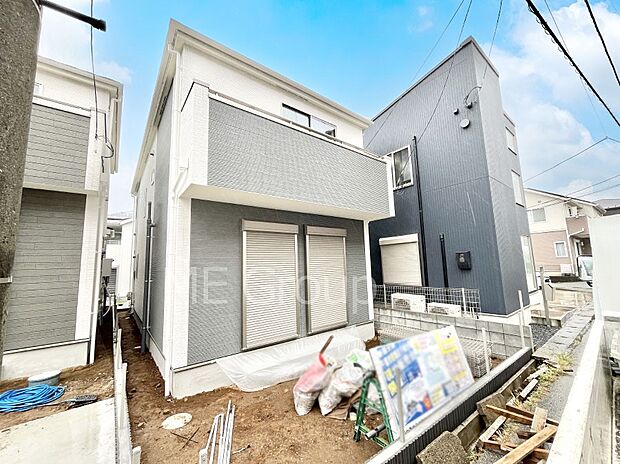 たっぷりの陽光と心地よい風が舞い込む住まい 