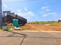 千葉県富里市七栄