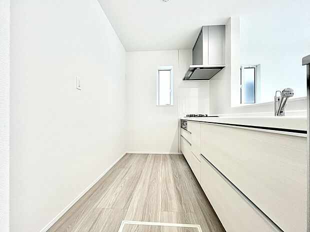 ゆとりあるキッチンではご家族と楽しくお料理ができます。