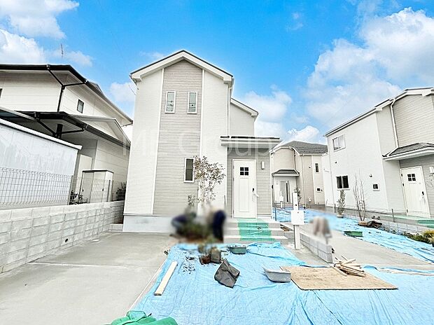 洗練された外観、上質な住空間が広がる室内は永く安心して過ごせる住居です。