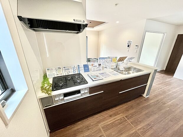 毎日使うキッチンだから、使いやすさ＆お手入れのしやすさにこだわりました。 