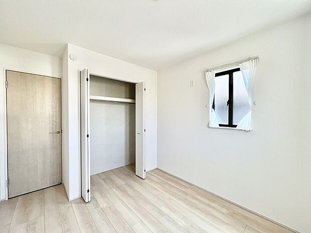 収納が充実しているので居住スペースを広々使えます