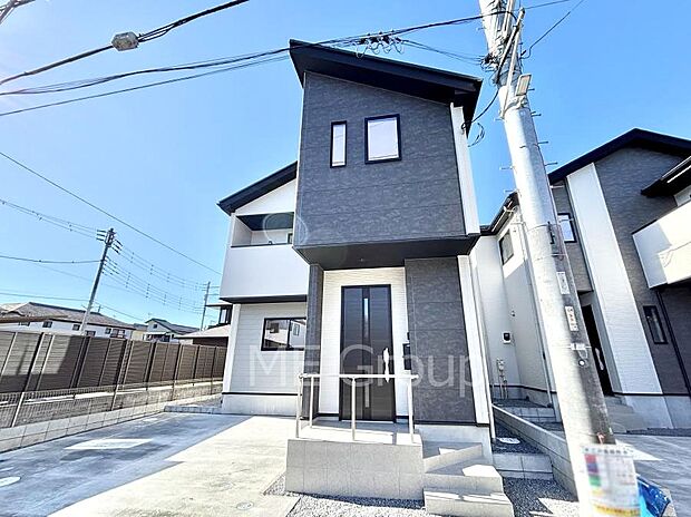 溢れる陽光でご家族の笑顔も輝く