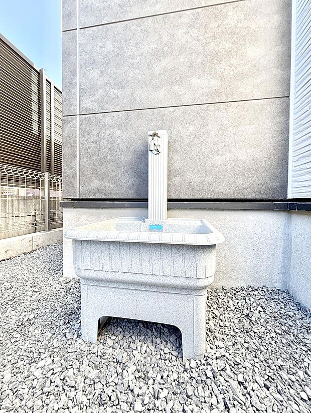 ガーデニングやお掃除に便利な外水栓