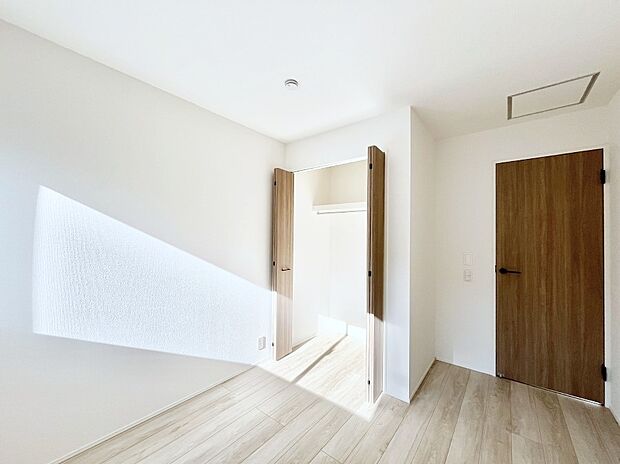 収納が充実しているので、居住スペースを広く使えます。