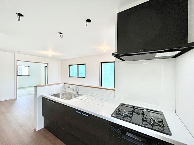 カウンター越しにお話しをしながら毎日のお料理をもっと楽しく