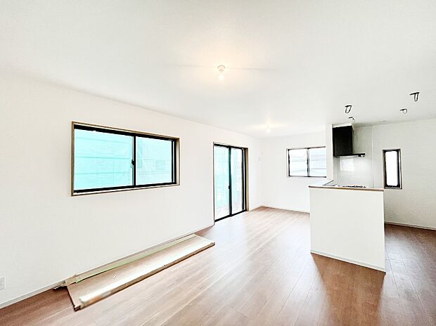 ご家族が自然と集まり、賑やかな笑い声で包まれる憩いの空間になりそうですね