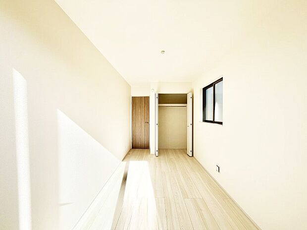 収納が充実しているので居住スペースを広々使えます