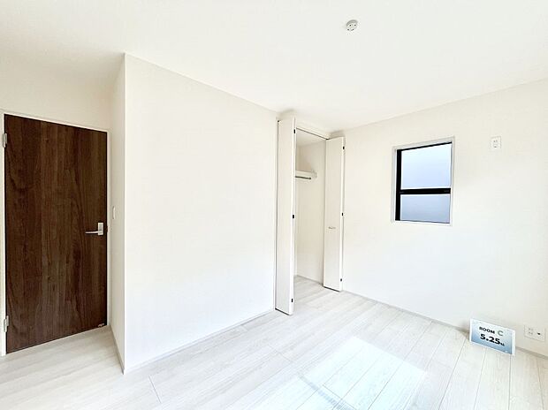 収納が充実しているので居住スペースを広々使えます