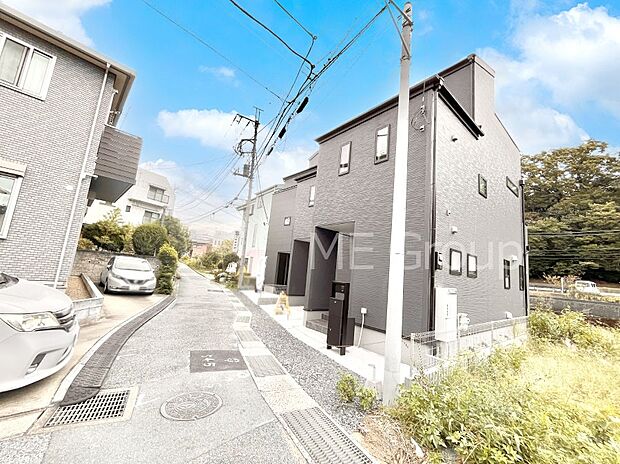 前面道路はきちんと整備されています