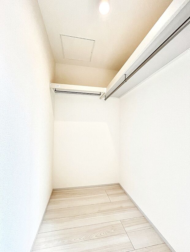 ウォークインクローゼットのある住まいでスッキリ快適な生活を