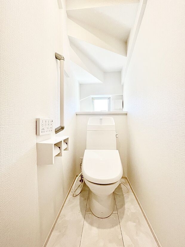 トイレは安心の2箇所！朝のバタバタも一安心です。 