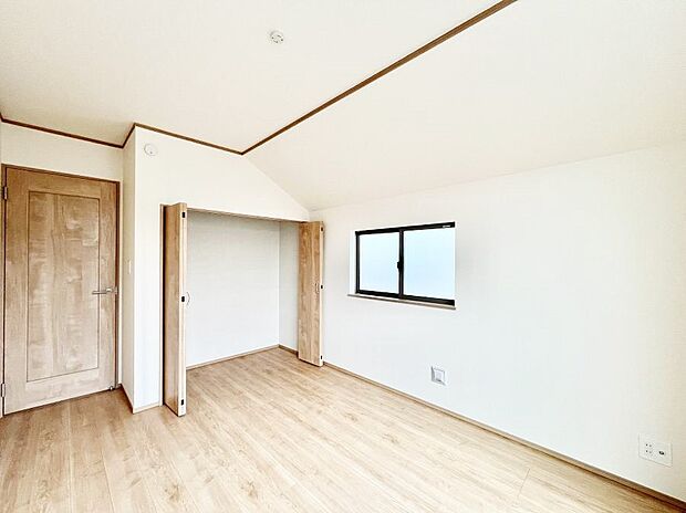 収納が充実しているので居住スペースを広々使えます