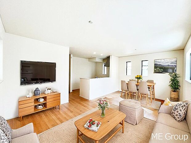 落ち着いた雰囲気のＬＤＫは家族みんなの快適空間※家具はCGです