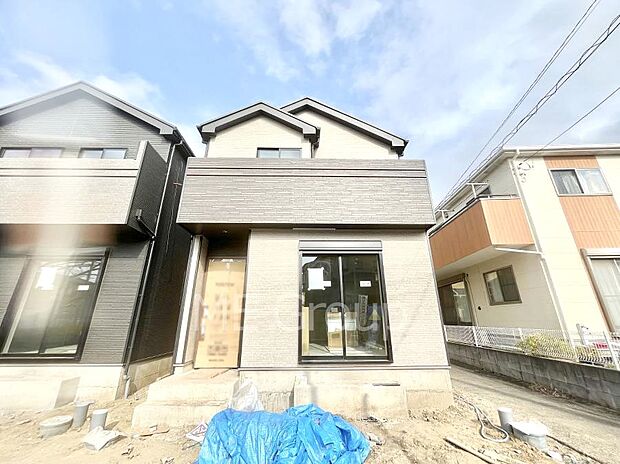 溢れる陽光でご家族の笑顔も輝く