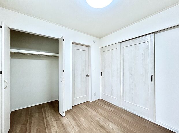 子供部屋にもおすすめな収納スペースたっぷりの居室