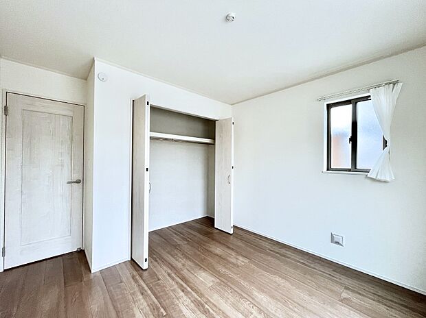 収納が充実しているので、居住スペースを広く使えます。