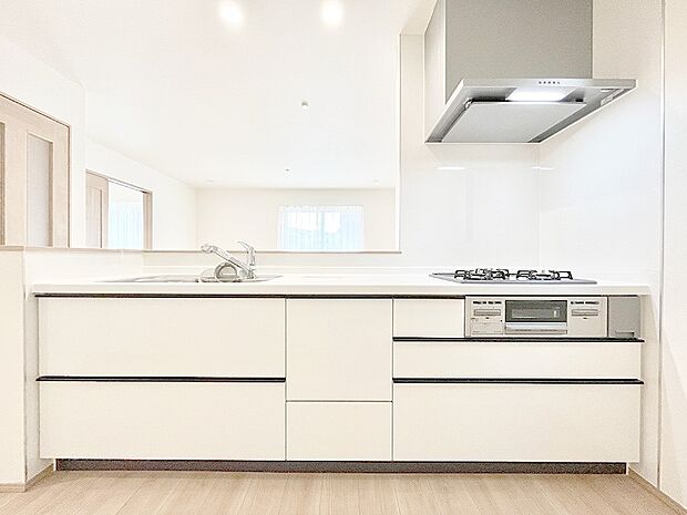 毎日使うキッチンだから、使いやすさ&お手入れのしやすさにこだわりました。