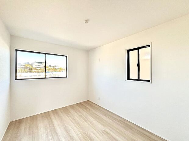 2面採光で明るさ＆風通し良好！