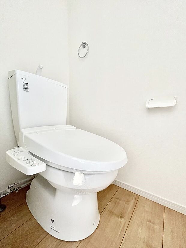 毎日を快適に!清潔感あるシャワートイレ。