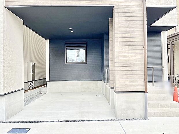 ビルトインタイプは大切なお車を傷や汚れから守ることができます。