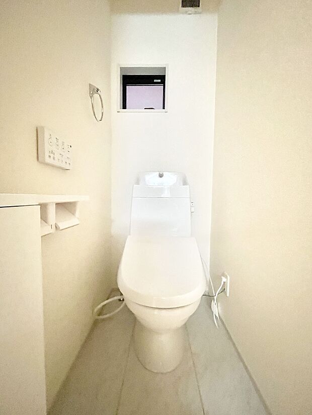 トイレは安心の2箇所！朝のバタバタも一安心です。 