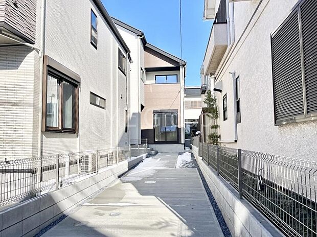 上質感あふれる外観デザイン。魅力の住まいを実現。