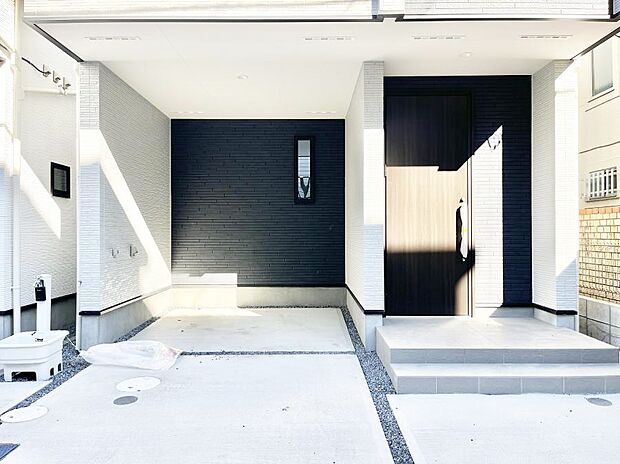 ビルトインタイプは大切なお車を傷や汚れから守ることができます。