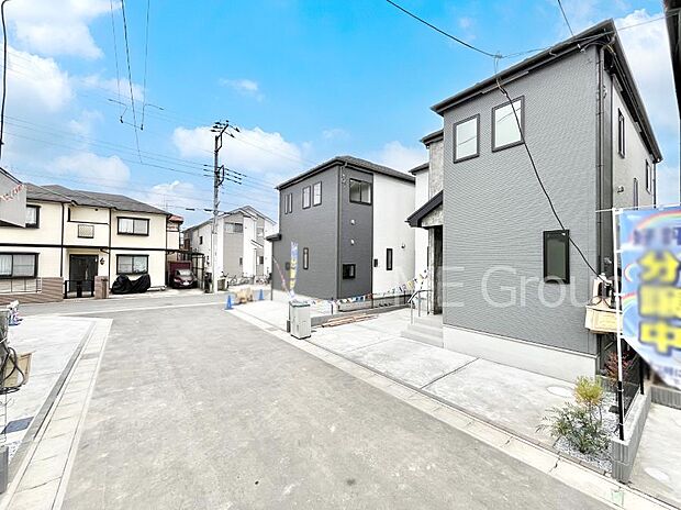 前面道路はきちんと整備されています