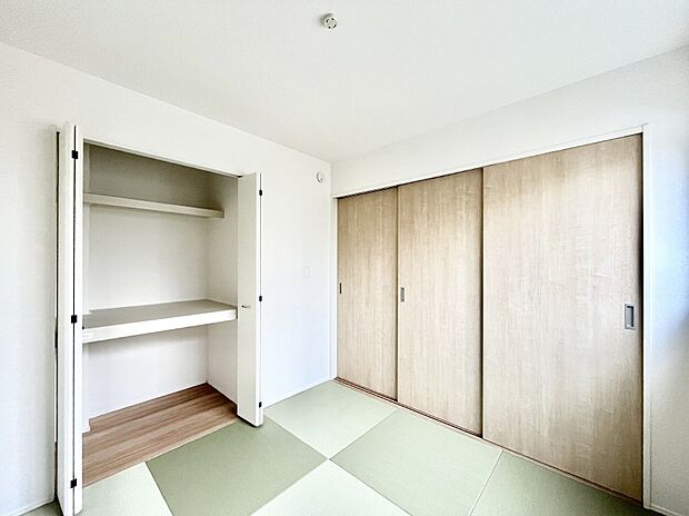 リビング隣接の和室は毎日の暮らしに癒しと安らぎをもたらしてくれます