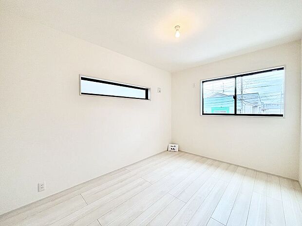 2面採光なので、明るく風通しも良く心地良い生活が送れます。