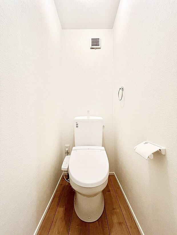 トイレは温水洗浄機能付き