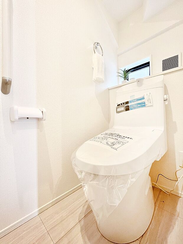 トイレは安心の2箇所！朝のバタバタも一安心です。 