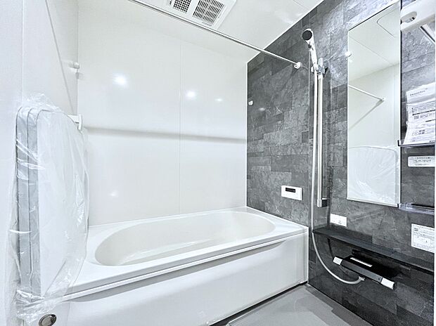 一日の疲れを癒やす大切なバスタイム。ゆっくりとお風呂を楽しんで疲れをとりたいですね！  