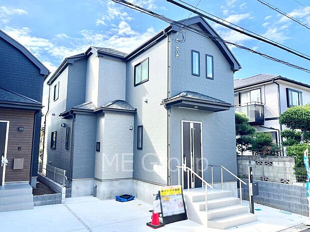 溢れる陽光でご家族の笑顔も輝く