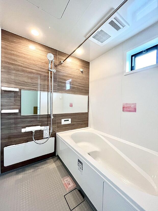 一日の疲れを癒やす大切なバスタイム。ゆっくりとお風呂を楽しんで疲れをとりたいですね!