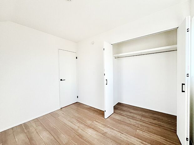 収納が充実しているので、居住スペースを広く使えます。　 