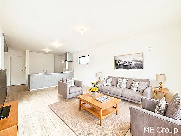 落ち着いた雰囲気のＬＤＫは家族みんなの快適空間※家具はCGです