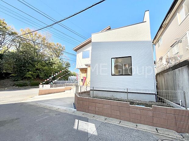 たっぷりの陽光と心地よい風が舞い込む住まい