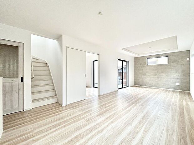 リビング階段が家族の笑顔と会話をつないでくれます