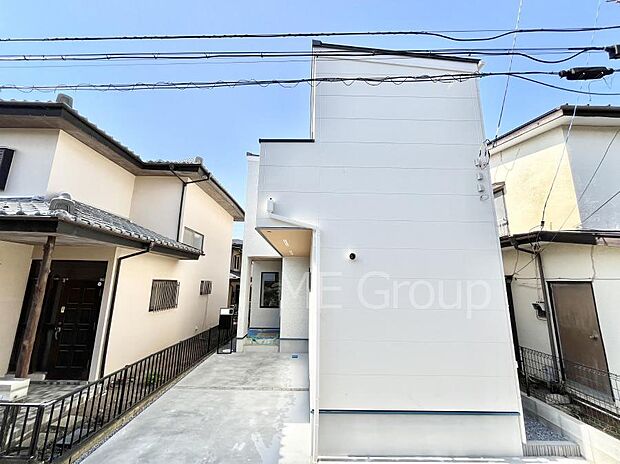 洗練された外観、上質な住空間が広がる室内は永く安心して過ごせる住居です。