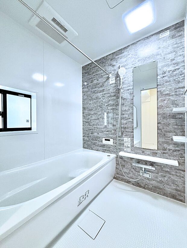 一日の疲れを癒やす大切なバスタイム。ゆっくりとお風呂を楽しんで疲れをとりたいですね！  