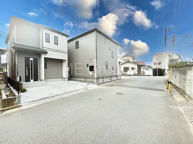 見通しの良さとともに、街並みに開放感を与えてくれます。