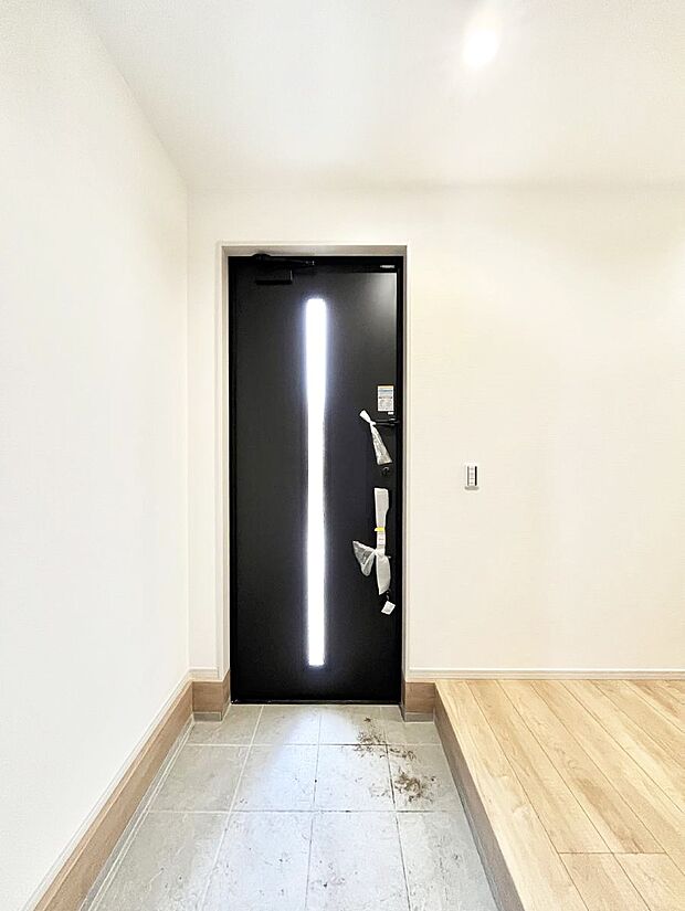 明るい玄関はお客様をお出迎えするのにぴったりです!