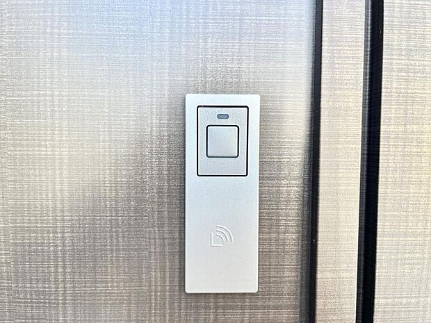 スマートに開錠できる電子キー