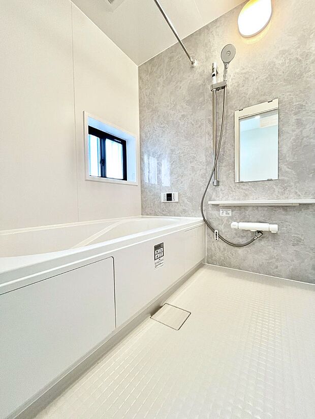 一日の疲れを癒やす大切なバスタイム。ゆっくりとお風呂を楽しんで疲れをとりたいですね！  