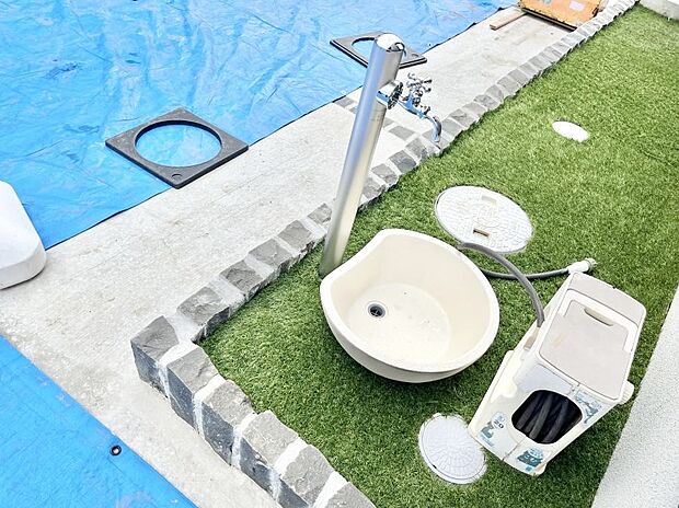 外水栓があると、庭のお手入れやちょっとした手洗い・洗車に便利です！ 