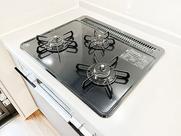 三口ガスコンロでお料理が一気にはかどりそう。