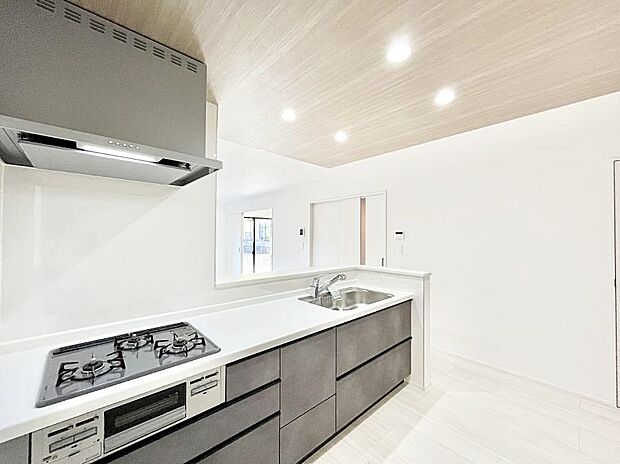 カウンター越しにお話しをしながら毎日のお料理をもっと楽しく